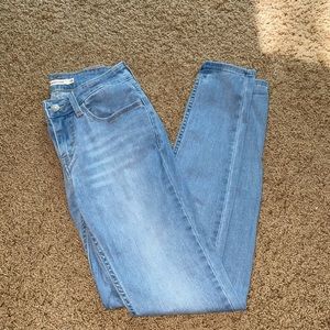 535 super skinny Levi’s jeans